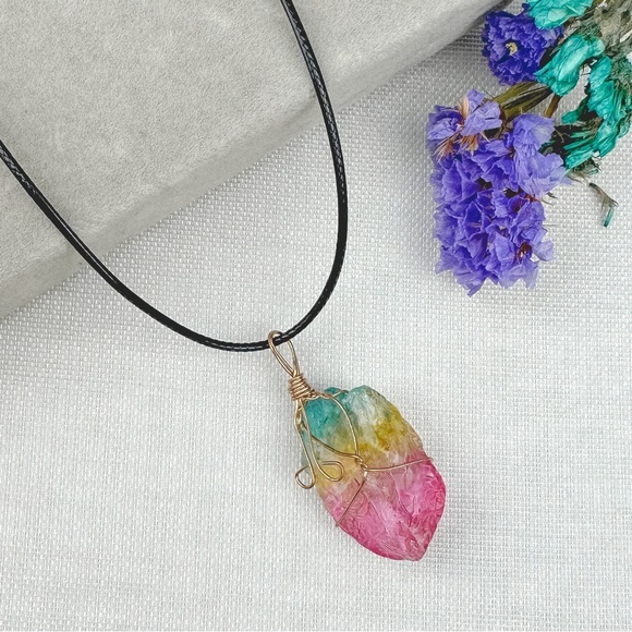 Rainbow Aura Quartz Necklace - Picture 2 of 4